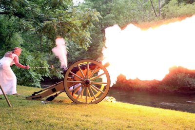 Wood Cannon Wheels, Yesterday's Wood Cannon Wheels For Real Use Bride Firing Cannon